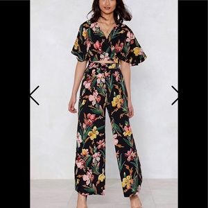 Nasty Gal 2 Piece Pants Set with Crop Top Floral